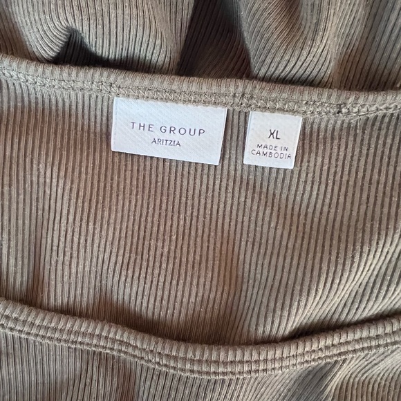 ARITZIA THE GROUP LUXE‎ LOUNGE TEMPTATION SHORT-SLEEVE RIBBED MAXI GREEN DRESS - Picture 9 of 11